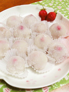 白あんで❤優しい甘さの苺大福-レシピのメイン写真