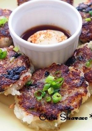 七味醤油マヨで☆桜海老と焼き海苔の大根餅-レシピのメイン写真