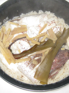 炊飯器で簡単・本格鯛めし-レシピのメイン写真