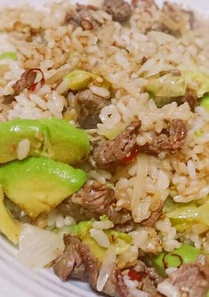 アボカドと牛肉のピリ辛バターチャーハン-レシピのメイン写真