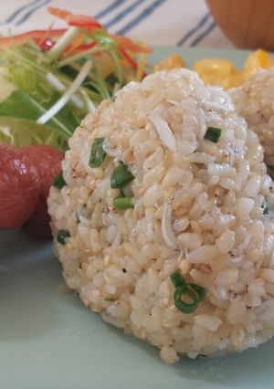 玄米(白米でも)美味しいおにぎり♡-レシピのメイン写真