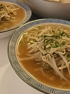 余った餃子の具で・・もやしラーメン-レシピのメイン写真