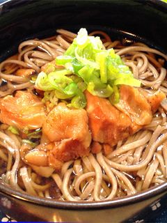 焼き鳥缶詰で肉そば-レシピのメイン写真