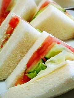 簡単★野菜たっぷりサンドウィッチ-レシピのメイン写真