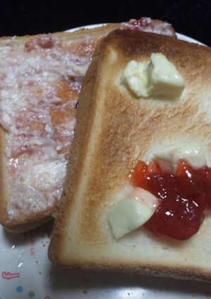 穴なんて空かないよ!トースト-レシピのメイン写真