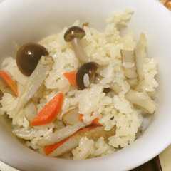 รูปของ 炊き込みご飯