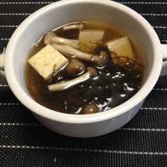 รูปของ もずくと豆腐のスープ