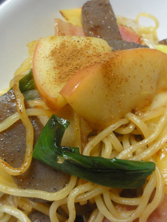 りんご&ネギの塩焼きそば♪-レシピのメイン写真