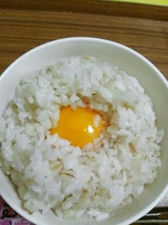 黄身だけ濃厚★たまごかけごはん-レシピのメイン写真