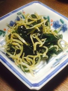 ごま油香る♩ワカメとジャコの炒めもの-レシピのメイン写真