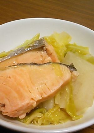 甘塩鮭とキャベツのあっさり煮-レシピのメイン写真