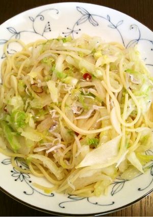 簡単☆白菜としらすのペペロンチーノ-レシピのメイン写真