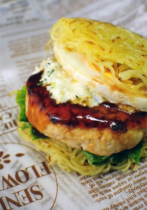 鳥つくねの南蛮焼きそばバーガー-レシピのメイン写真