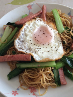 スパムと小松菜の塩焼きそば-レシピのメイン写真