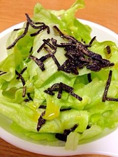 簡単!早!レタスの塩昆布サラダ-レシピのメイン写真