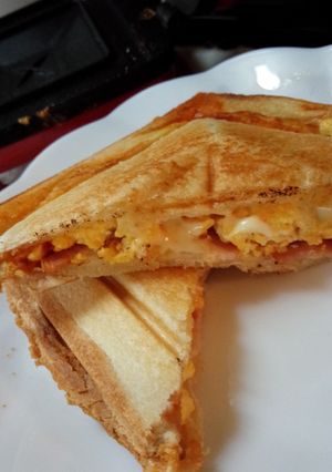 ホットサンド~スクランブルピザ~-レシピのメイン写真
