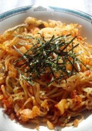 桜咲くマルちゃんえび塩味焼きそばアレンジ-レシピのメイン写真