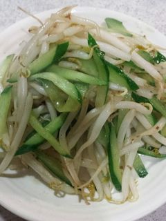 簡単 節約 もやしとキュウリのゴマ油炒め-レシピのメイン写真