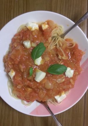生トマトを使ったトマトソースパスタ-レシピのメイン写真