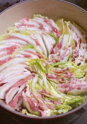 白菜と豚肉のミルフィーユ鍋☆麺つゆで簡単-レシピのメイン写真