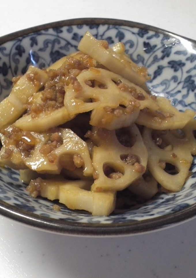 んーまいっ♪れんこんと豚ひき肉の甘辛炒め-レシピのメイン写真