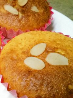 ホットケーキミックスで簡単マドレーヌ♪-レシピのメイン写真