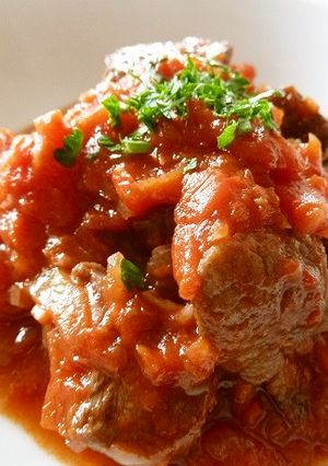 サッパリ＆ウマー！ヤギ肉のトマト煮込み！-レシピのメイン写真