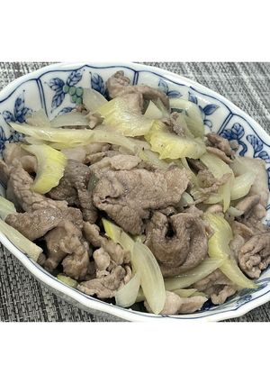 豚肉とセロリのガーリック塩炒め★動画あり-レシピのメイン写真