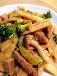 こってりカレー味♪豚肉と蓮根のカレー炒め-レシピのメイン写真