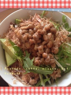 のっけるだけワサビ醬油でアボカド丼-レシピのメイン写真