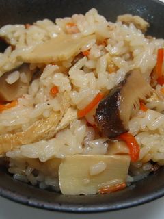 竹の子の炊き込みご飯-レシピのメイン写真