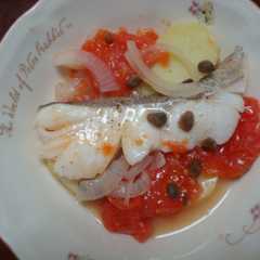 รูปของ 白身魚と野菜のレモン&ケイパー蒸し