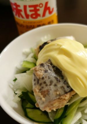新玉ねぎで！！サバ水煮缶＋マヨぽんサラダ-レシピのメイン写真
