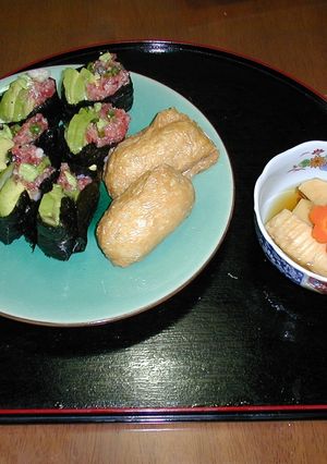 アボガドとネギトロで手抜き夕食-レシピのメイン写真