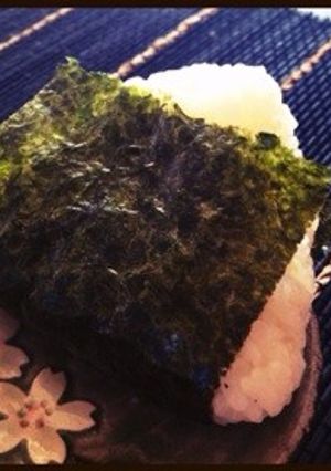 定番!おにぎり☆ツナマヨ-レシピのメイン写真
