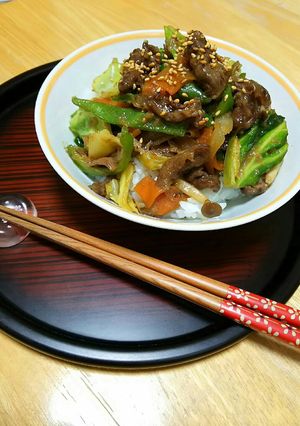 給食の味♪野菜たっぷり焼肉丼-レシピのメイン写真