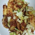 キャベツとコンビーフの炒め物