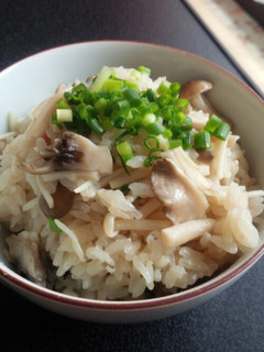 洋風キノコ炊き込みご飯-レシピのメイン写真