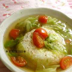 รูปของ チーズＩＮ♥焼おにぎりのおかずスープ