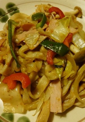 残り野菜とキムチで焼うどん-レシピのメイン写真