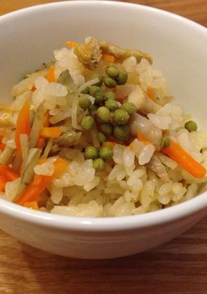 子供も良く食べる！簡単！鶏ごぼうご飯-レシピのメイン写真