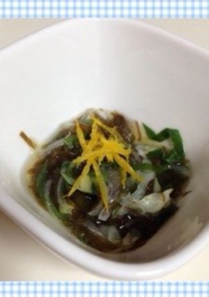 超簡単副菜シリーズ・ネギともずくの酢の物-レシピのメイン写真