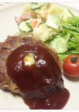 簡単‼ひと手間で表面パリパリハンバーグ♫-レシピのメイン写真