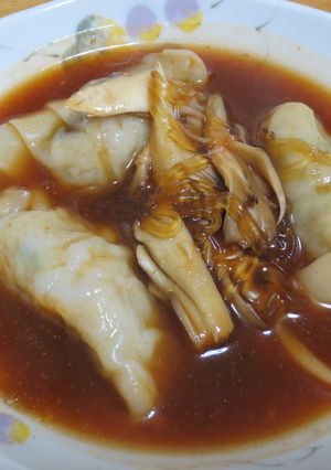 お腹も満足☆餃子キムチスープ-レシピのメイン写真