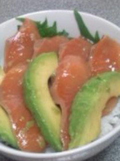 家のサーモン&アボカド漬け丼-レシピのメイン写真