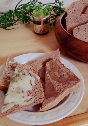 HB*全粒粉とおからパン*healthy-レシピのメイン写真