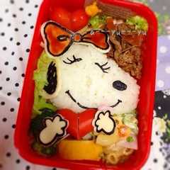 รูปของ スヌーピー♡ベル♡キャラ弁