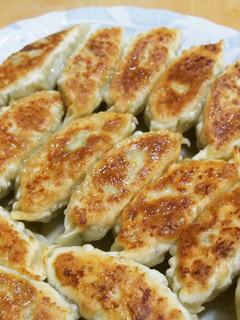 鶏ひき肉で☆野菜たっぷりヘルシー餃子-レシピのメイン写真