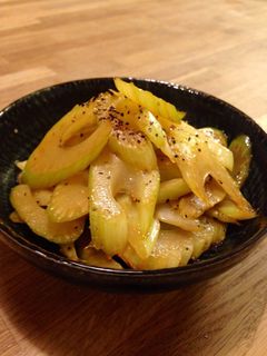 やみつき!セロリの炒めもの-レシピのメイン写真