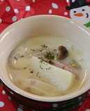 じゃがいもと魚肉ソーセージのミルク煮